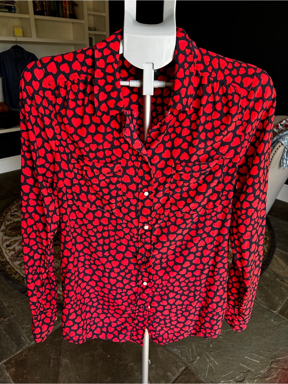J Crew M all silk heart blouse/black & red